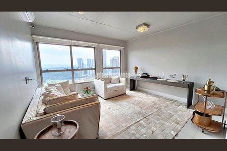 Kitnet/Studio à venda com 2 quartos, 70m² em Panamby, São Paulo
