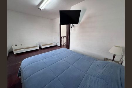Casa à venda com 3 quartos, 226m² em Chácara Mafalda, São Paulo