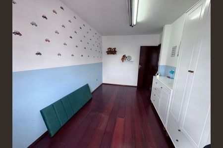 Casa à venda com 3 quartos, 226m² em Chácara Mafalda, São Paulo