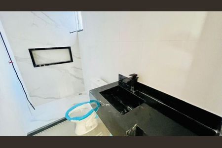 Casa à venda com 117m², 2 quartos e 2 vagas