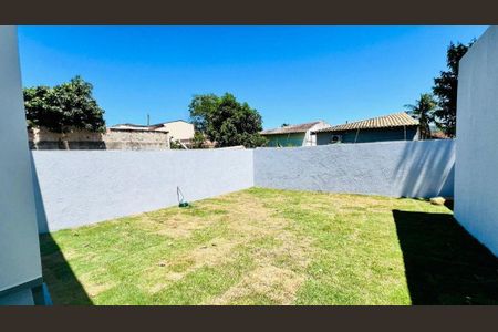 Casa à venda com 117m², 2 quartos e 2 vagas
