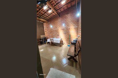 Casa à venda com 230m², 3 quartos e 2 vagas