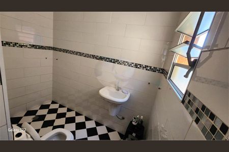 Casa à venda com 230m², 3 quartos e 2 vagas