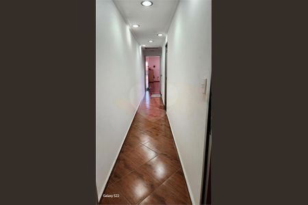 Casa à venda com 230m², 3 quartos e 2 vagas
