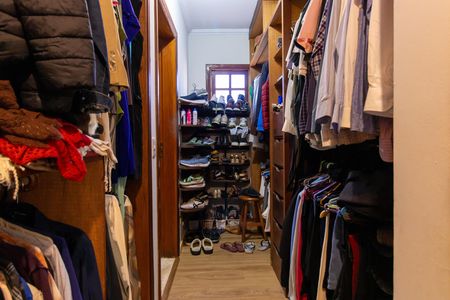 Closet do Quarto 5 - Suíte master de casa de condomínio para alugar com 5 quartos, 360m² em São Paulo Ii, Cotia