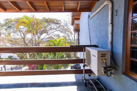 Casa de condomínio para alugar com 360m², 5 quartos e 5 vagas Casa de condomínio para alugar com 360m², 5 quartos e 5 vagasVaranda do Quarto 3