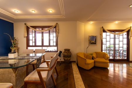 Salas 1 e 2 de casa de condomínio para alugar com 5 quartos, 360m² em São Paulo Ii, Cotia