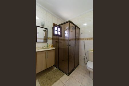 Casa de condomínio para alugar com 360m², 5 quartos e 5 vagas Casa de condomínio para alugar com 360m², 5 quartos e 5 vagasBanheiro Social