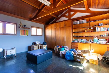 Casa de condomínio para alugar com 360m², 5 quartos e 5 vagas Casa de condomínio para alugar com 360m², 5 quartos e 5 vagasEspaço de jogos