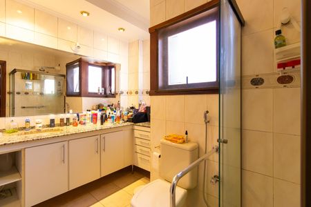 Casa de condomínio para alugar com 360m², 5 quartos e 5 vagas Casa de condomínio para alugar com 360m², 5 quartos e 5 vagasBanheiro do Quarto 5 - Suíte master