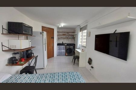 Studio à venda com 22m², 1 quarto e sem vaga Studio à venda com 22m², 1 quarto e sem vagaSala / Quarto