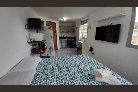 Studio à venda com 22m², 1 quarto e sem vaga Studio à venda com 22m², 1 quarto e sem vagaSala / Quarto