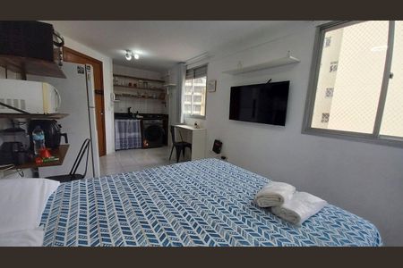 Studio à venda com 22m², 1 quarto e sem vaga Studio à venda com 22m², 1 quarto e sem vagaSala / Quarto