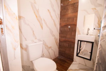 Banheiro  de kitnet/studio para alugar com 1 quarto, 12m² em Aparecida 7ª Seção, Belo Horizonte