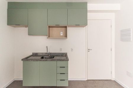Cozinha de apartamento para alugar com 1 quarto, 25m² em Vila Buarque, São Paulo