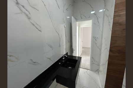 Casa para alugar com 70m², 2 quartos e sem vagaBanheiro