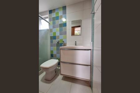 Apartamento à venda com 50m², 1 quarto e 1 vaga Apartamento à venda com 50m², 1 quarto e 1 vagaBanheiro da Suíte 1