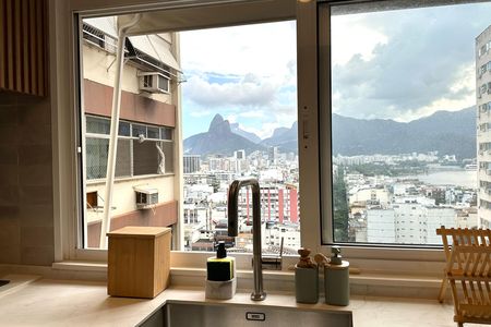 Apartamento à venda com 78m², 2 quartos e 1 vaga