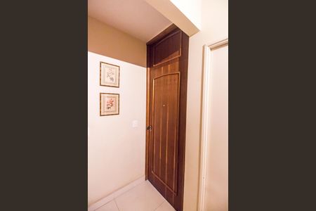 Apartamento à venda com 72m², 3 quartos e 2 vagas Apartamento à venda com 72m², 3 quartos e 2 vagasEntrada