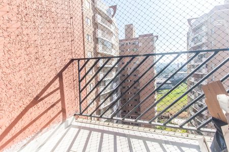 Apartamento à venda com 72m², 3 quartos e 2 vagas Apartamento à venda com 72m², 3 quartos e 2 vagasVaranda