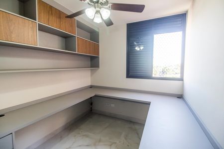 Apartamento à venda com 72m², 3 quartos e 2 vagas Apartamento à venda com 72m², 3 quartos e 2 vagasEscritório