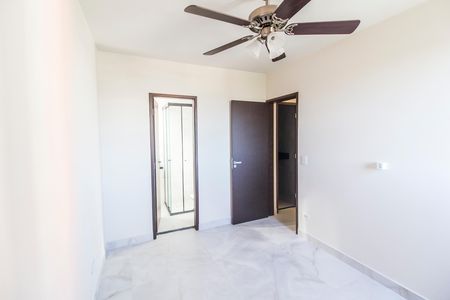 Apartamento à venda com 72m², 3 quartos e 2 vagas Apartamento à venda com 72m², 3 quartos e 2 vagasSuíte
