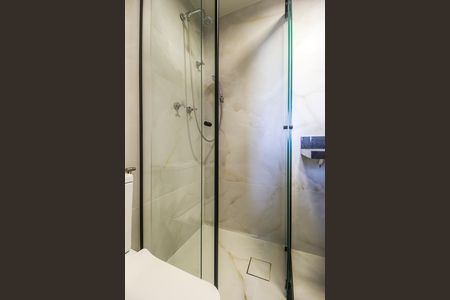 Apartamento à venda com 72m², 3 quartos e 2 vagas Apartamento à venda com 72m², 3 quartos e 2 vagasBanheiro 2