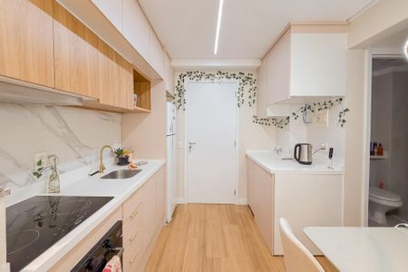 Apartamento à venda com 37m², 2 quartos e sem vaga Apartamento à venda com 37m², 2 quartos e sem vagaCozinha e Área de Serviço