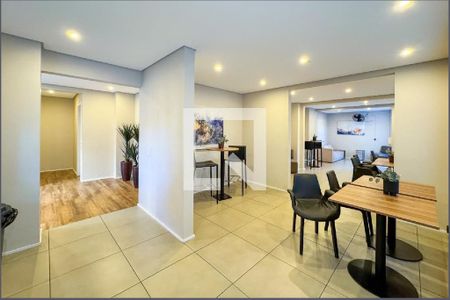 Apartamento à venda com 37m², 2 quartos e sem vaga Apartamento à venda com 37m², 2 quartos e sem vagaSalão de Festas