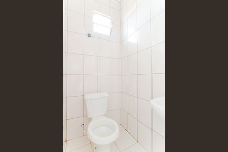 Casa para alugar com 67m², 1 quarto e sem vagaBanheiro