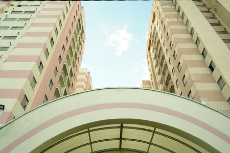 Apartamento à venda com 55m², 2 quartos e 1 vagaFachada