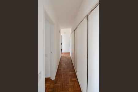Apartamento à venda com 118m², 2 quartos e sem vaga Apartamento à venda com 118m², 2 quartos e sem vagaCorredor
