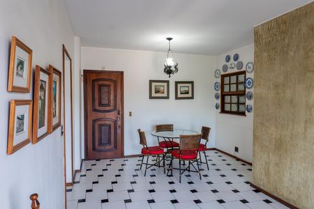 Apartamento à venda com 86m², 2 quartos e 1 vaga Apartamento à venda com 86m², 2 quartos e 1 vagaSala