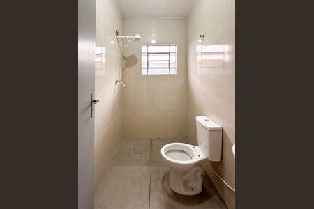 Casa para alugar com 81m², 2 quartos e sem vaga Casa para alugar com 81m², 2 quartos e sem vagaBanheiro Social