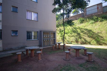 Apartamento para alugar com 52m², 2 quartos e sem vaga Apartamento para alugar com 52m², 2 quartos e sem vagaÁrea comum - Playground