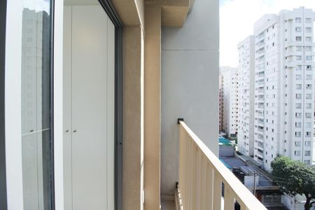 Studio à venda com 24m², 1 quarto e sem vaga Studio à venda com 24m², 1 quarto e sem vagaVaranda