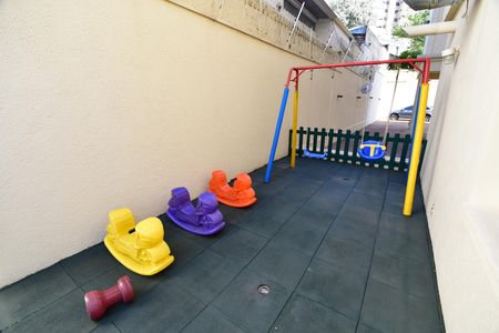 Apartamento para alugar com 106m², 3 quartos e 2 vagasÁrea comum - Playground