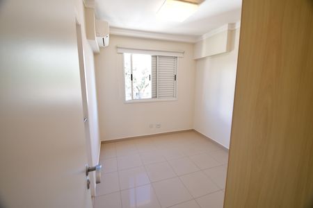 Apartamento para alugar com 106m², 3 quartos e 2 vagasQuarto 2 - Suíte