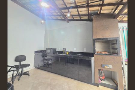 Apartamento à venda com 100m², 2 quartos e 1 vaga Apartamento à venda com 100m², 2 quartos e 1 vagaCozinha