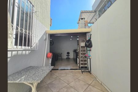 Apartamento à venda com 100m², 2 quartos e 1 vaga Apartamento à venda com 100m², 2 quartos e 1 vagaGaragem