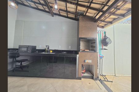 Apartamento à venda com 100m², 2 quartos e 1 vaga Apartamento à venda com 100m², 2 quartos e 1 vagaCozinha