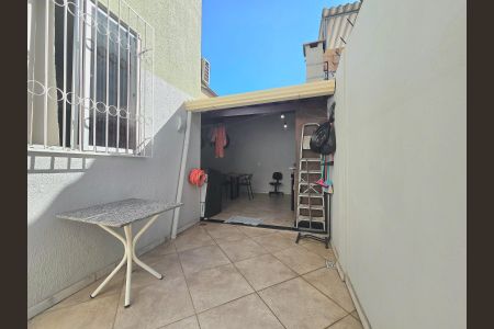 Apartamento à venda com 100m², 2 quartos e 1 vaga Apartamento à venda com 100m², 2 quartos e 1 vagaQuintal