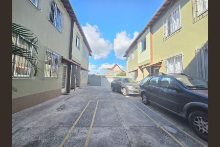 Apartamento à venda com 100m², 2 quartos e 1 vaga Apartamento à venda com 100m², 2 quartos e 1 vagaVaranda