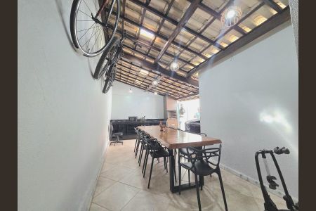 Apartamento à venda com 100m², 2 quartos e 1 vaga Apartamento à venda com 100m², 2 quartos e 1 vagaSala de Jantar