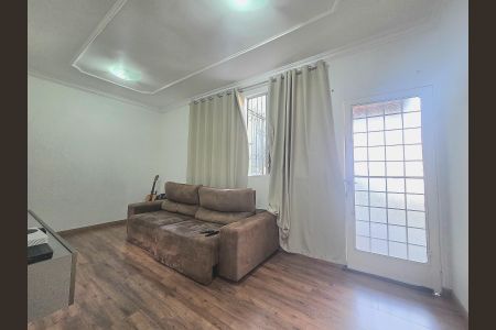Apartamento à venda com 100m², 2 quartos e 1 vaga Apartamento à venda com 100m², 2 quartos e 1 vagaSala
