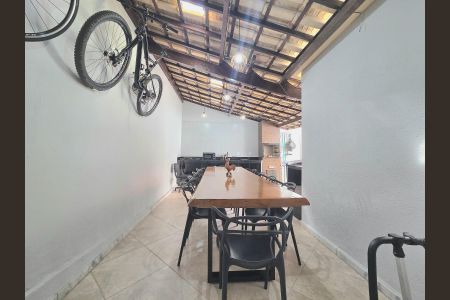 Apartamento à venda com 100m², 2 quartos e 1 vaga Apartamento à venda com 100m², 2 quartos e 1 vagaSala de Jantar