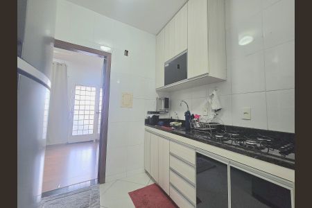 Apartamento à venda com 100m², 2 quartos e 1 vaga Apartamento à venda com 100m², 2 quartos e 1 vagaCozinha