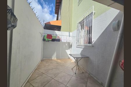 Apartamento à venda com 100m², 2 quartos e 1 vaga Apartamento à venda com 100m², 2 quartos e 1 vagaVaranda