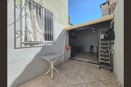 Apartamento à venda com 100m², 2 quartos e 1 vaga Apartamento à venda com 100m², 2 quartos e 1 vagaGaragem