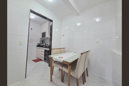 Apartamento à venda com 100m², 2 quartos e 1 vaga Apartamento à venda com 100m², 2 quartos e 1 vagaCozinha